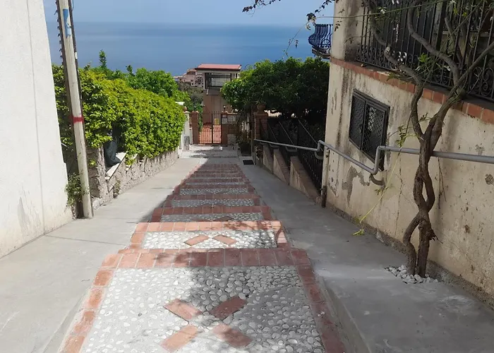 Fontana Vecchia Apartment