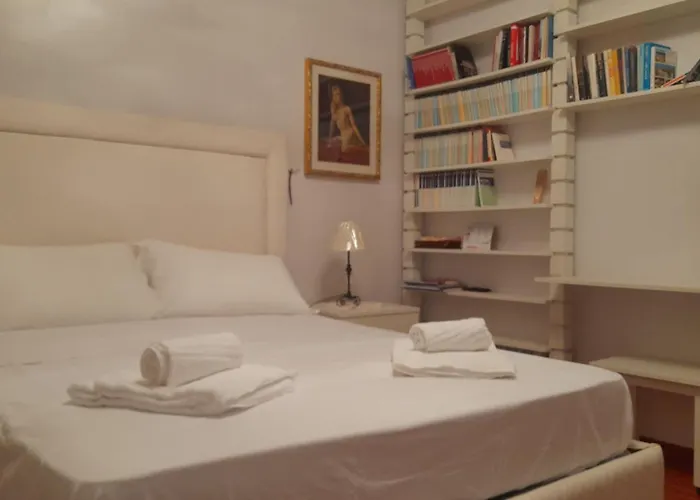 Fontana Vecchia Apartment