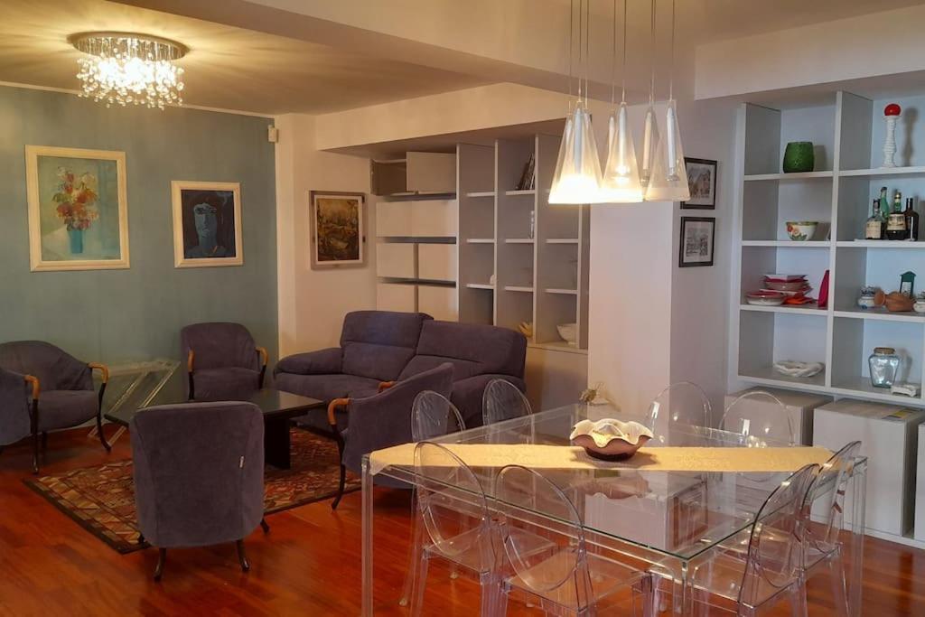 Fontana Vecchia Apartment