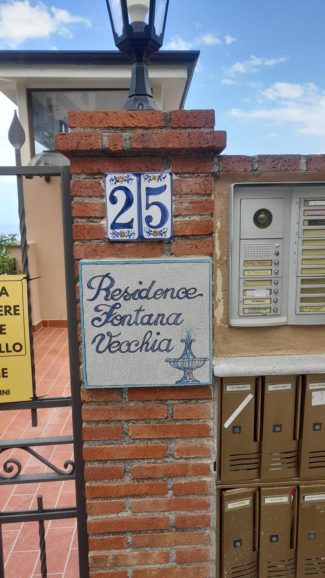 Apartment Fontana Vecchia *
